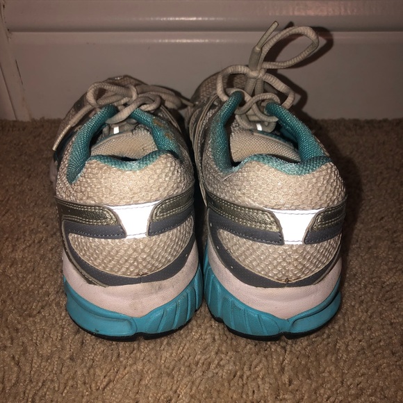 Nike running shoes - Picture 3 of 4